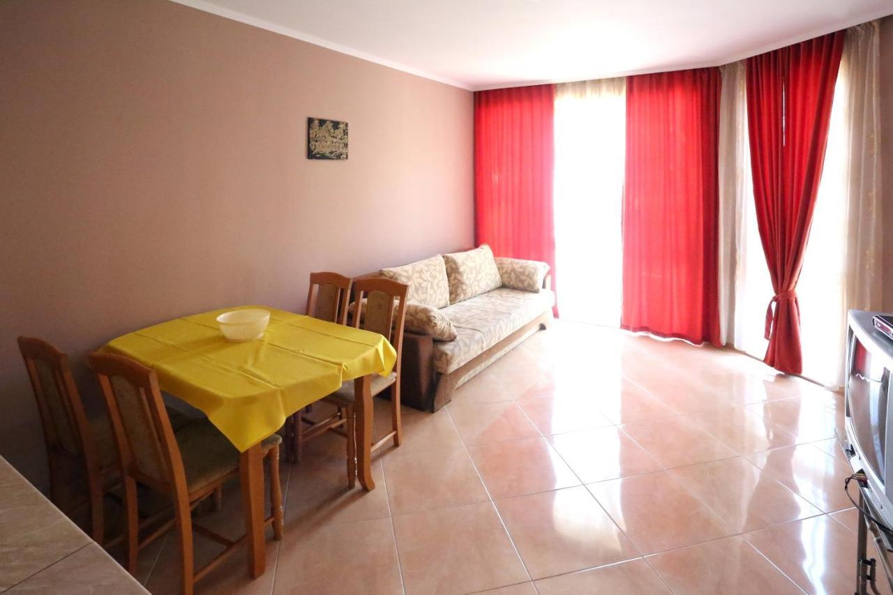 Apartments Dani Pomorie Exterior foto
